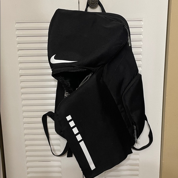 Nike Elite Black and White Backpack - Picture 1 of 6